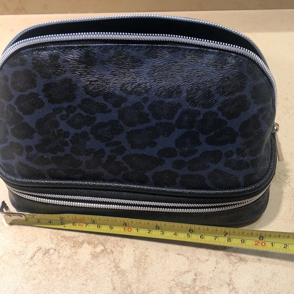 NWT cosmetic case in fantastic leopard print